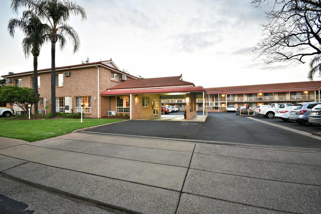 The Aberdeen Motel Dubbo Extérieur photo