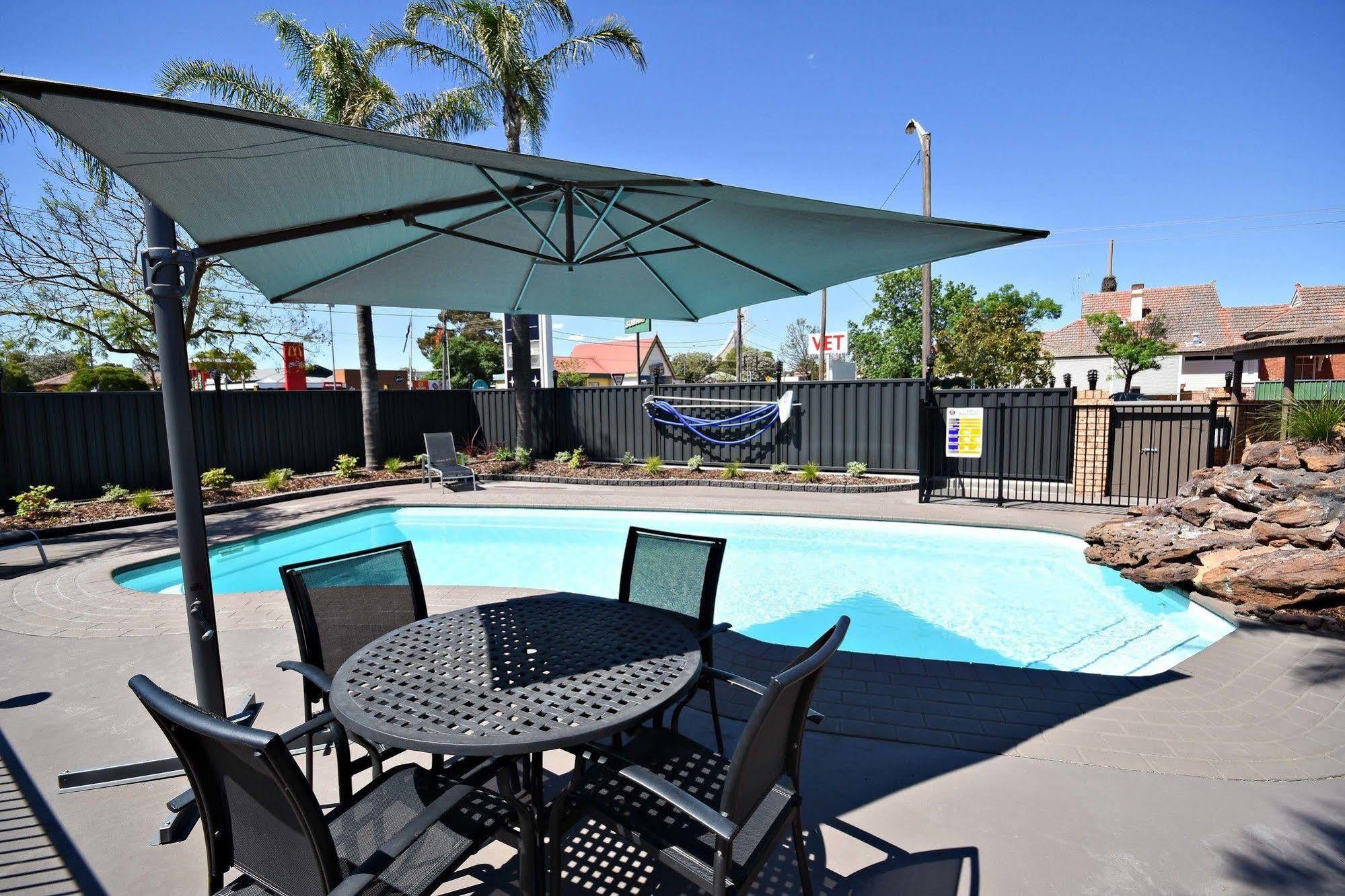 The Aberdeen Motel Dubbo Extérieur photo