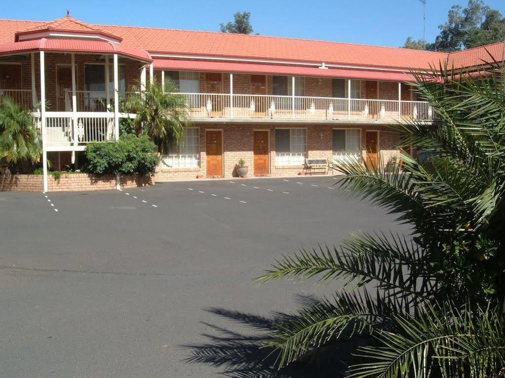 The Aberdeen Motel Dubbo Extérieur photo