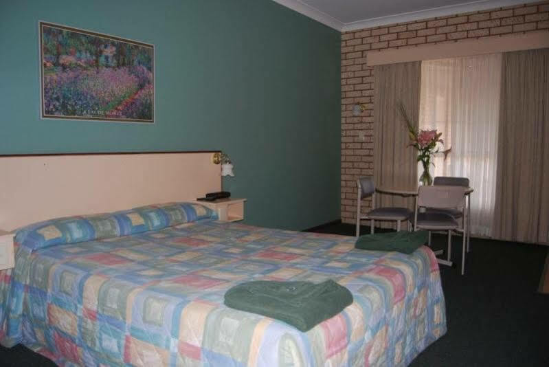 The Aberdeen Motel Dubbo Extérieur photo